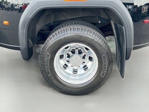 Used 2024 GMC Sierra 3500 Denali w/ Denali Reserve Package AWD/4WD image 39