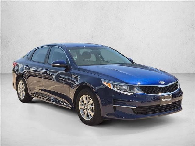 Used 2017 Kia Optima LX FWD image 3