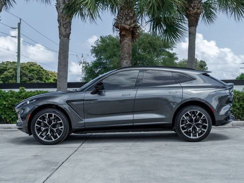 Used 2021 Aston Martin DBX AWD/4WD image 3