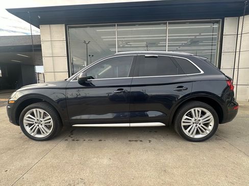 Used 2018 Audi Q5 2.0T Premium Plus w/ Premium Plus Package image 3
