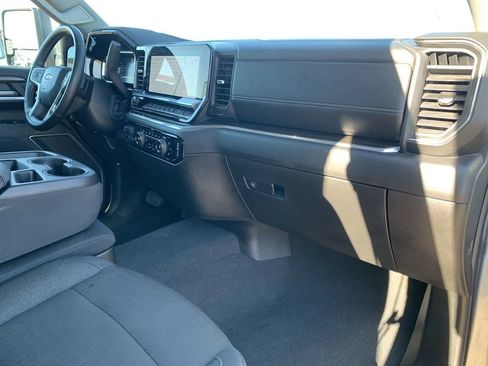 Certified 2025 Chevrolet Silverado 2500 LT w/ Convenience Package AWD/4WD image 28