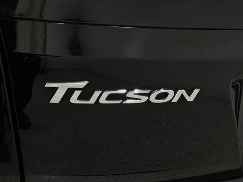 Used 2017 Hyundai Tucson Limited w/ Limited Ultimate Package 03 FWD image 37