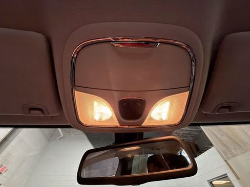 Used 2014 Jeep Cherokee Sport image 22