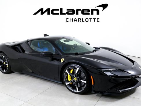 Used 2023 Ferrari SF90 Stradale AWD/4WD image 2