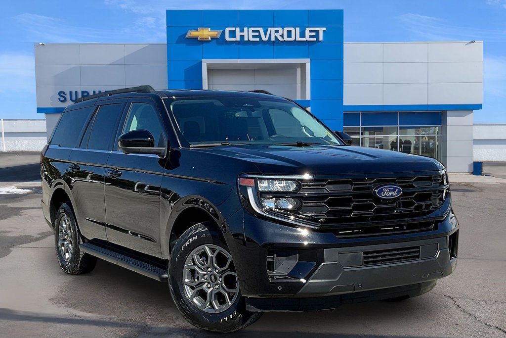 Used 2026 Ford Expedition Active AWD/4WD image 2