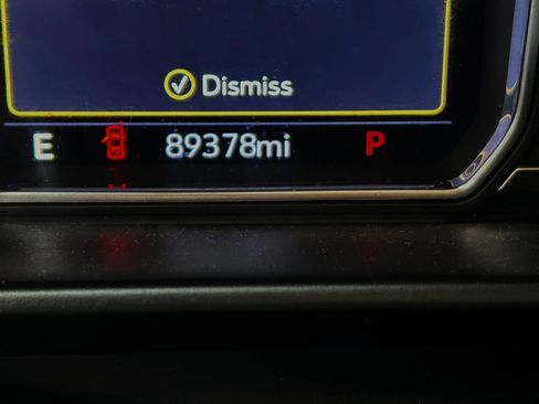 Used 2021 GMC Yukon Denali w/ Denali Premium Package image 72