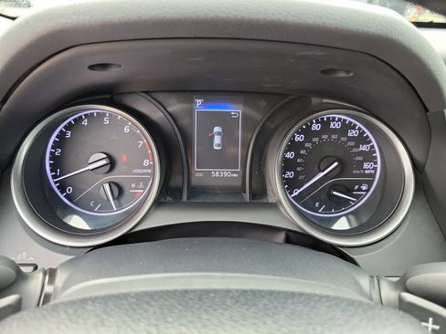Used 2023 Toyota Camry SE FWD image 21