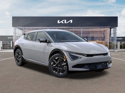New 2025 Kia EV6 Wind image 8