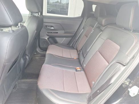 Certified 2025 Nissan Kicks SR AWD/4WD image 15