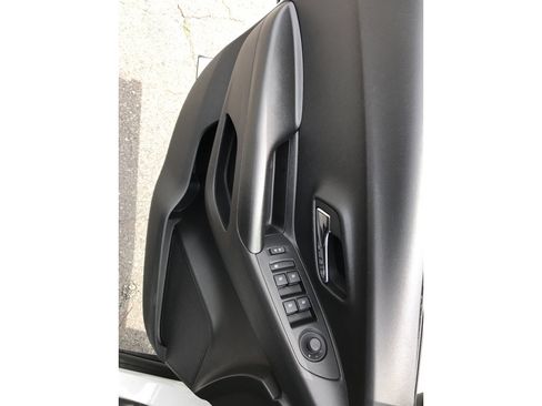 Used 2022 Chevrolet Trax LT w/ LT Convenience Package FWD image 15