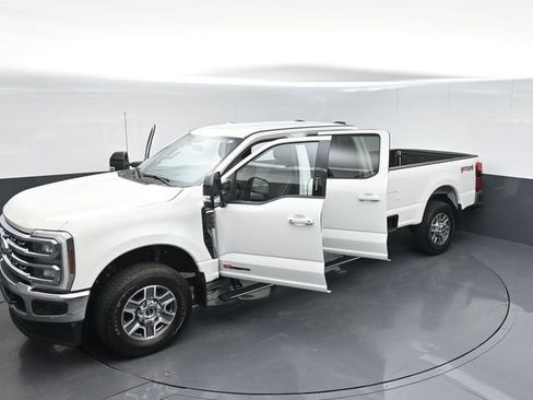 Used 2024 Ford F250 Lariat w/ Lariat Ultimate Package AWD/4WD image 57