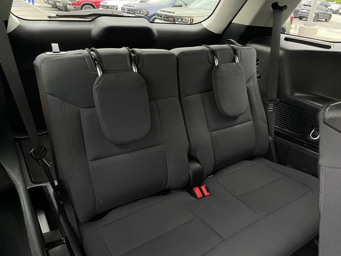 Used 2025 Ford Explorer Active RWD image 35