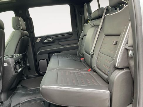 Used 2025 GMC Sierra 2500 AT4X AWD/4WD image 13
