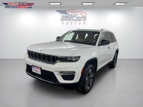 Used 2022 Jeep Grand Cherokee Limited 4xe AWD/4WD image 1
