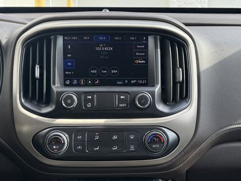 Used 2022 GMC Canyon Denali image 13