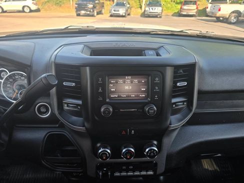 Used 2022 RAM 3500 Tradesman w/ Chrome Appearance Group RWD image 24
