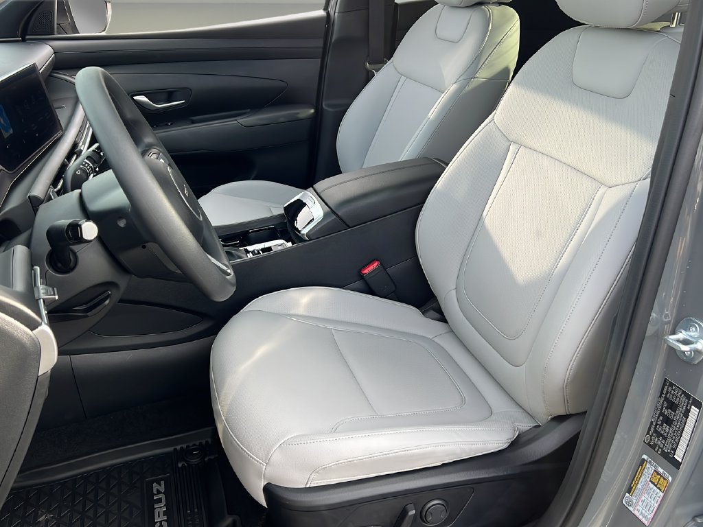 Used 2026 Hyundai Santa Cruz SEL FWD image 11