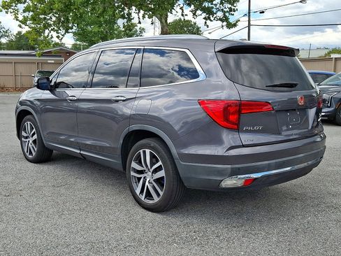 Used 2017 Honda Pilot Touring image 8