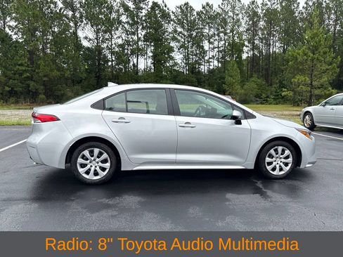 Used 2024 Toyota Corolla LE FWD image 4