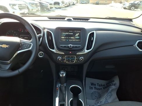 Used 2018 Chevrolet Equinox LT AWD/4WD image 13