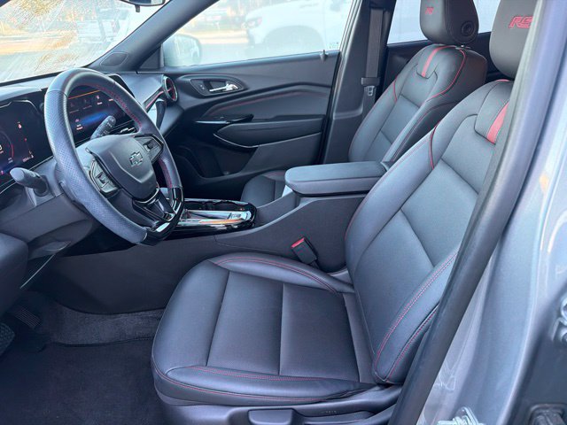 Used 2024 Chevrolet Trax RS FWD image 10