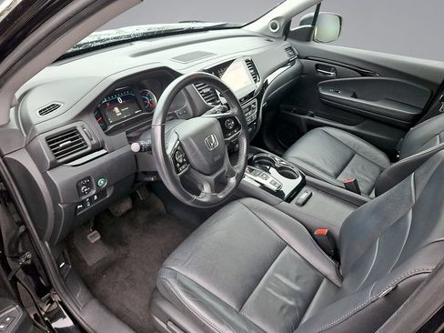 Used 2021 Honda Pilot Touring image 17