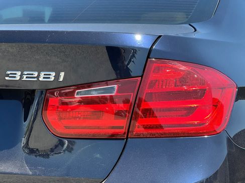 Used 2013 BMW 328i Sedan RWD image 34