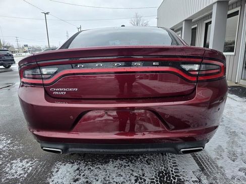 Used 2017 Dodge Charger SE w/ Popular Equipment Group image 6