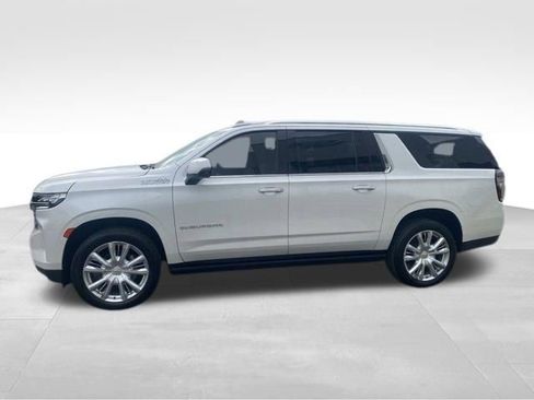 Used 2023 Chevrolet Suburban High Country image 4
