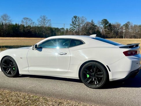 Used 2016 Chevrolet Camaro SS image 8