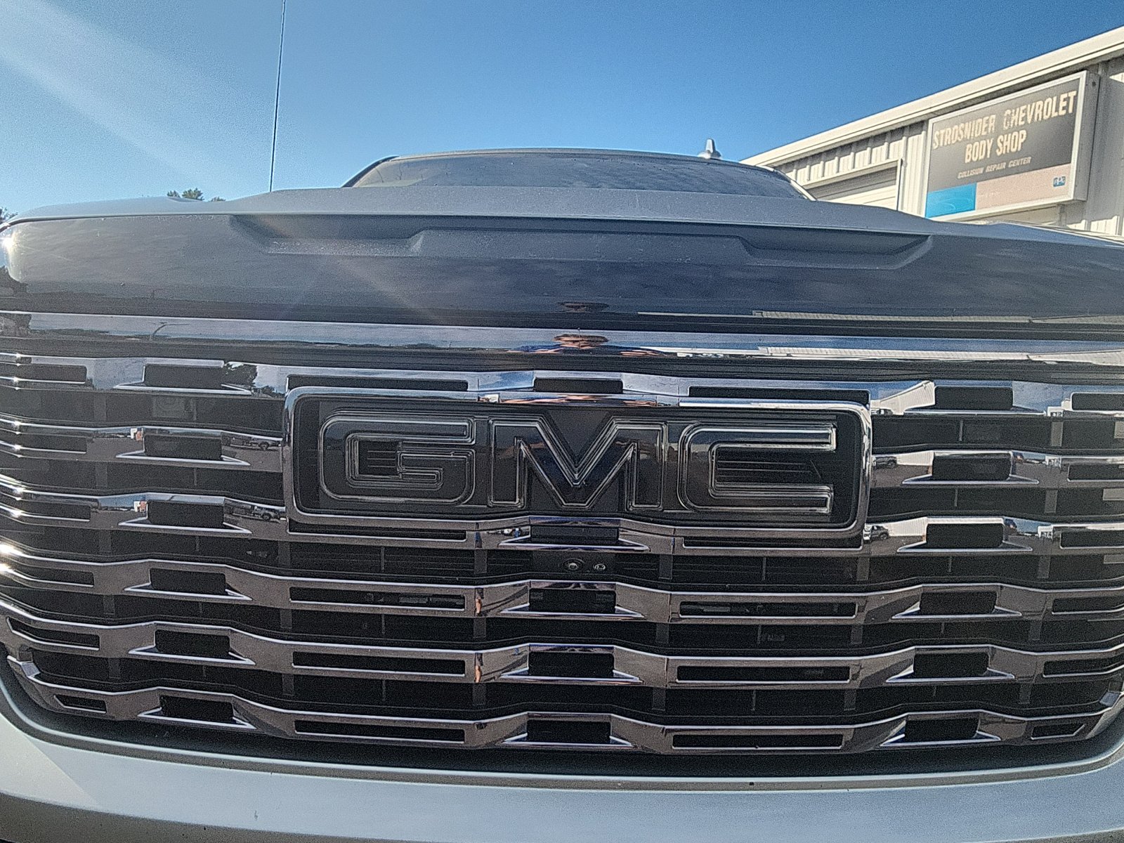 Used 2025 GMC Sierra 1500 Denali Ultimate AWD/4WD image 11