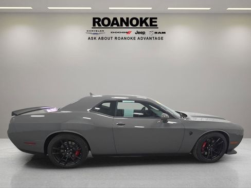 Used 2023 Dodge Challenger SRT Hellcat w/ Driver Convenience Group image 15