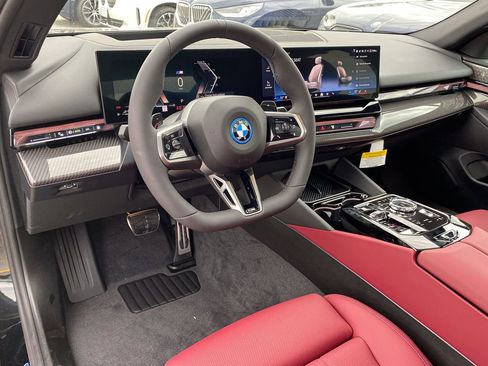 New 2027 BMW 550e xDrive AWD/4WD image 13
