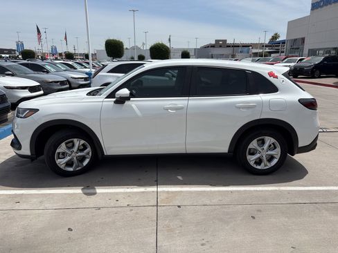 Certified 2025 Honda HR-V LX image 4