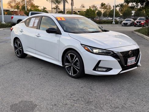 Certified 2022 Nissan Sentra SR w/ SR Premium Package image 2