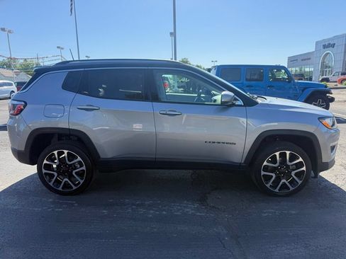 Certified 2018 Jeep Compass Limited w/ Navigation Group AWD/4WD image 2