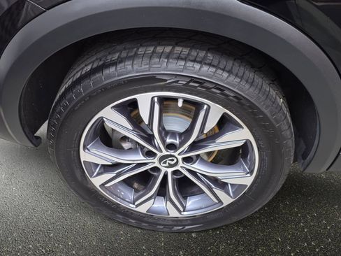 Used 2017 INFINITI QX30 AWD image 31