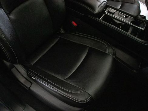 Used 2023 Nissan Pathfinder SV AWD/4WD image 18