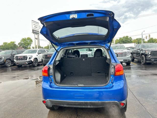 Used 2017 Mitsubishi Outlander Sport SE FWD image 8