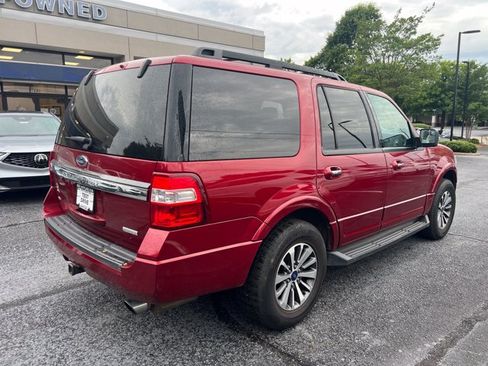 Used 2017 Ford Expedition XLT AWD/4WD image 5