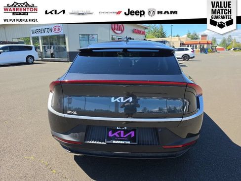 Used 2024 Kia EV6 Light AWD/4WD image 4