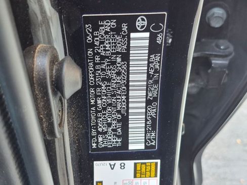 Used 2023 Toyota Corolla LE w/ Carpet Mat Package (TMS) FWD image 18