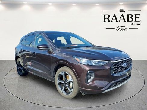 Used 2023 Ford Escape ST-Line Elite w/ Premium Technology Package image 7