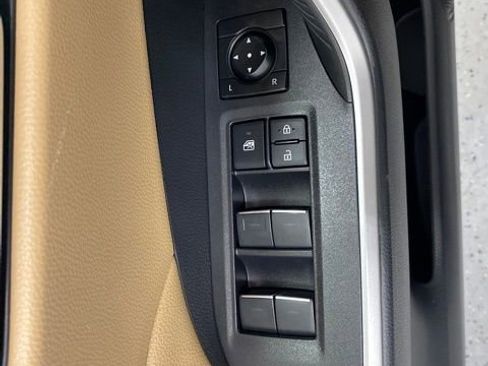 Certified 2022 Toyota RAV4 XLE image 23