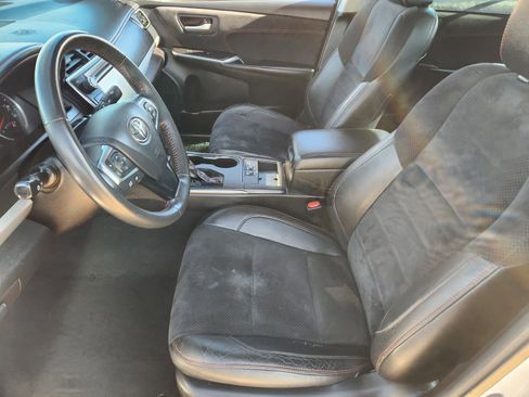 Used 2017 Toyota Camry LE image 17