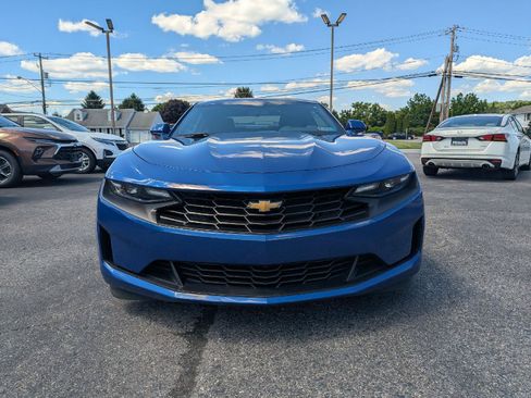 Used 2023 Chevrolet Camaro LT w/ Technology Package RWD image 2