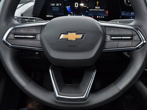 New 2026 Chevrolet Equinox EV LT image 16