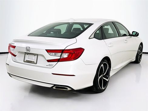 Used 2019 Honda Accord Sport image 5