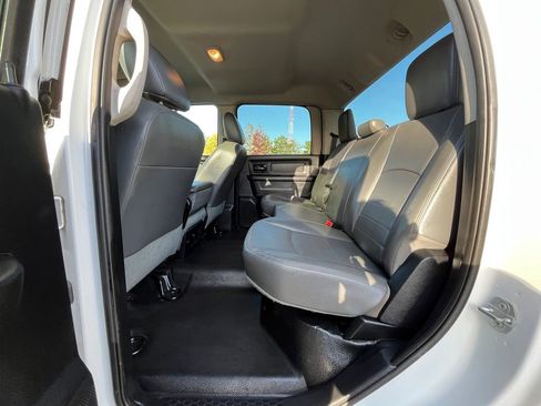 Used 2015 RAM 3500 Tradesman image 16