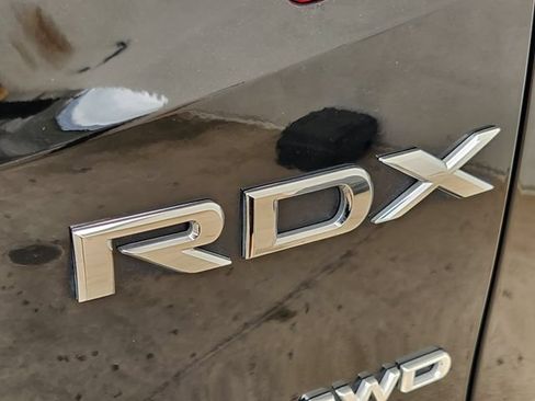 Used 2025 Acura RDX SH-AWD image 9